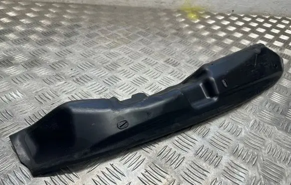 Volvo XC90 Fender end trim 32219520 BQ2FA