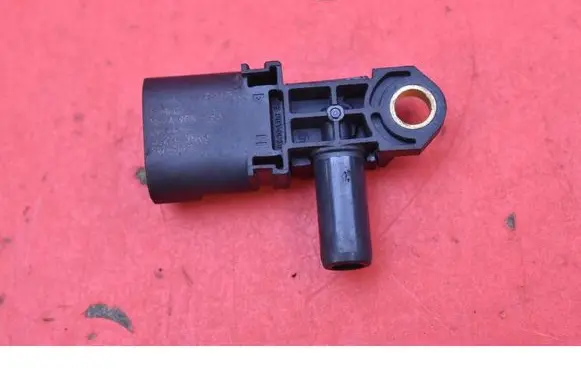 Ford Focus Sensor BK2A9G824AA