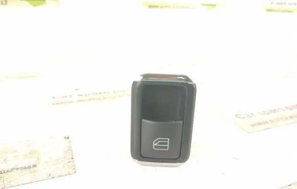 Mercedes-Benz C W205 Electric window control switch