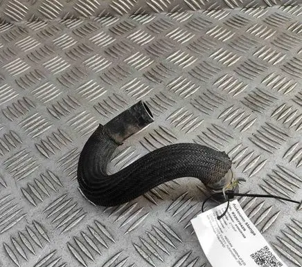 Engine coolant pipe/hose