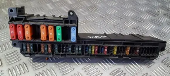 BMW 5 E60 E61 Fuse box set 6114695733002 61146957330-02