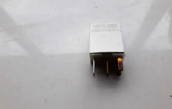 Ford Mondeo MK I Other relay B47PG 93BG13L028AA