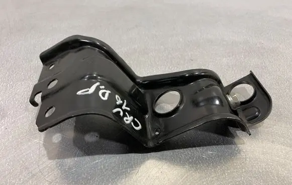 Honda CR-V Radiator mount bracket