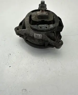 BMW 2 F22 F23 Engine mount bracket 6867441 040214