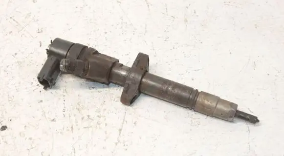 Fuel injector