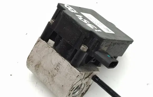 KIA Niro Air conditioning (A/C) expansion valve 97626CV200 EBVQ210M002 V918210012