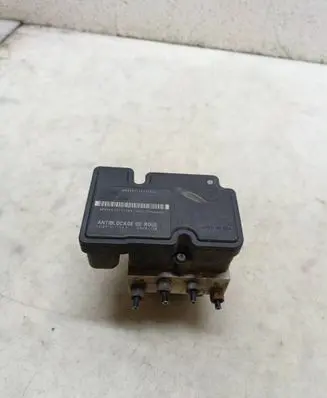 Peugeot 206 ABS Pump 10097011143 BSS5E12Y2758 5WK84108