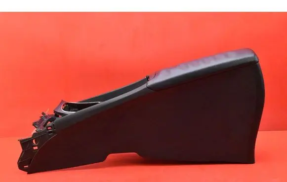 Toyota Avensis T270 Center console 