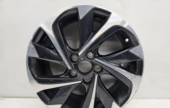 Toyota Auris E210 R17 alloy rim 