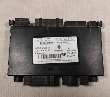 Mercedes-Benz R W251 Seat control module A2118704585 05022715