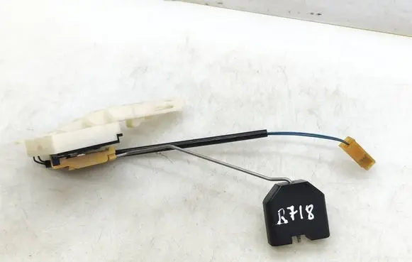 Porsche Cayenne (9PA) Fuel level sensor 7L0919673D 221842003
