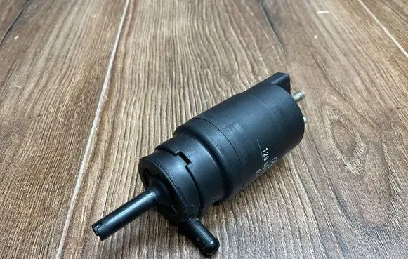Mercedes-Benz SL AMG R129 Windscreen/windshield washer pump 1298690021 A1298690021