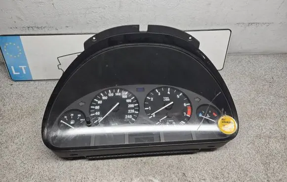 BMW 5 E39 Speedometer (instrument cluster) 62118375900 1100087354