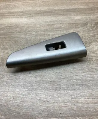 Toyota Corolla Verso E121 Front door window switch trim 7427113040