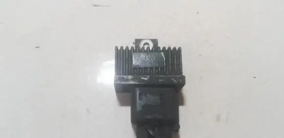 Glow plug pre-heat relay