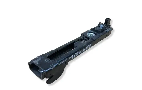 Volkswagen Tiguan Other exterior part 1T0857819 180708