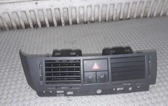 Opel Meriva A Dash center air vent grill 464652911