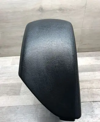 Hyundai i40 Rear seat armrest 846903Z000