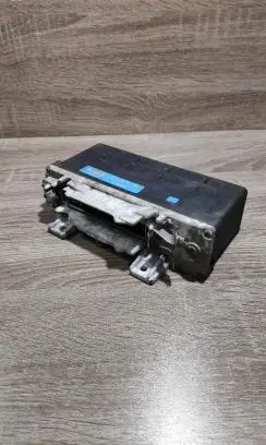Mercedes-Benz E W124 ABS control unit/module 0055455132 0265101020