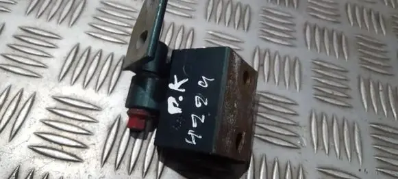 Peugeot 406 Front door upper hinge