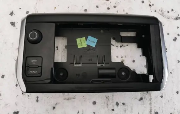 Peugeot 2008 I Radio/GPS head unit trim 9673861377