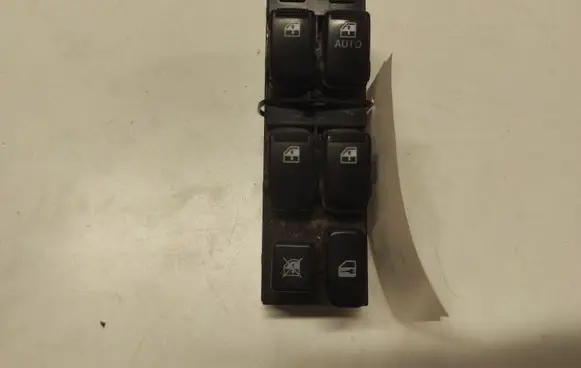 KIA Sorento Electric window control switch