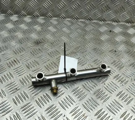 Porsche Cayenne (92A) Fuel main line pipe 06E130090F