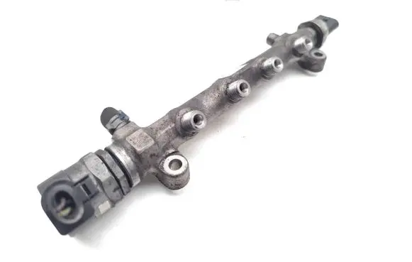 Skoda Octavia Mk3 (5E) Fuel main line pipe 04L089B