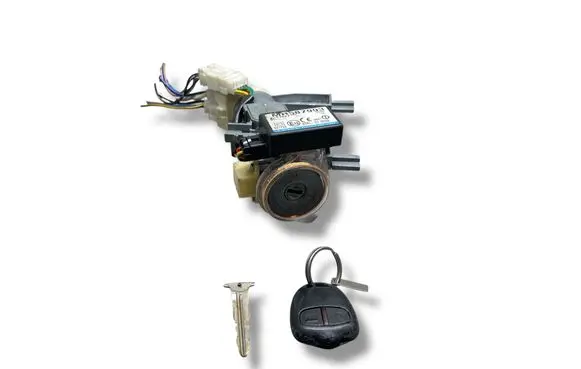 Mitsubishi Lancer Ignition lock MR587993