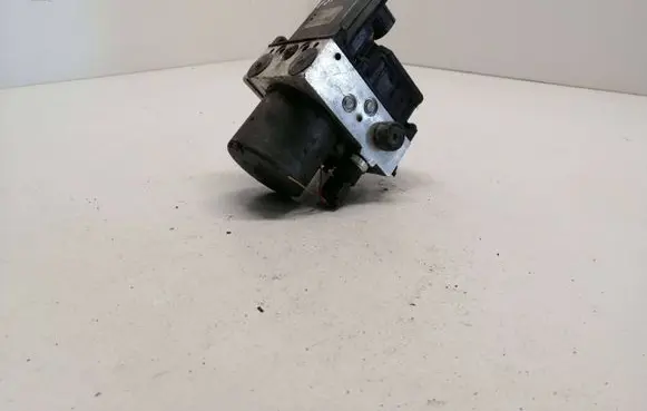 Volkswagen PASSAT B5.5 ABS Pump ESP0124C 31633 0265950055