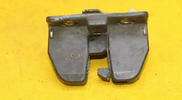 Volkswagen Multivan T4 Loading door lock 701827162