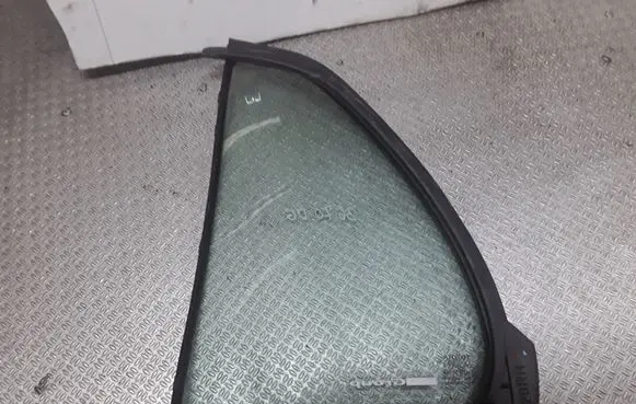 Toyota Yaris Rear vent window glass 