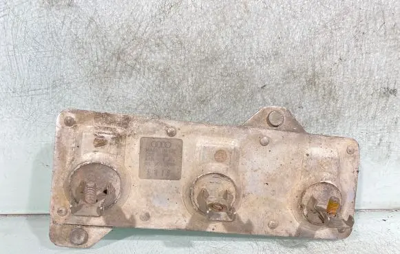 Coolant fan relay