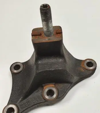 Jaguar X-Type Gearbox mounting bracket 3S717M125AB