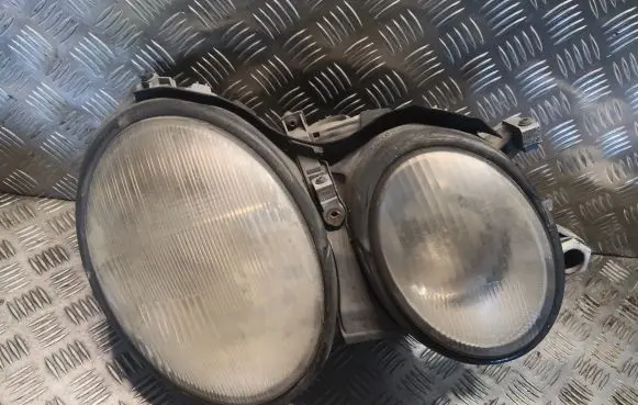 Mercedes-Benz CLK A208 C208 Headlight/headlamp 2088200261 A2088200261