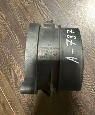 BMW 1 E81 E87 Mass air flow meter 0928400504