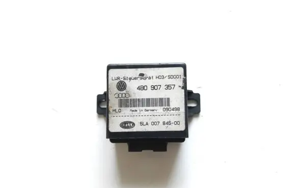 Audi TT Mk1 Light module LCM 4B0907357 090498 5LA00784500