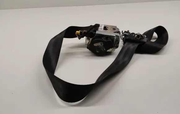 Volvo XC40 Front seatbelt
