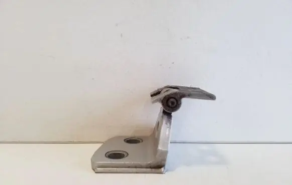 BMW X3 E83 Rear door upper hinge 3402820