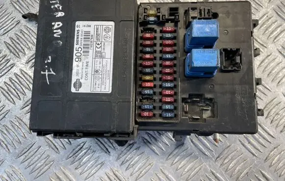 Nissan Terrano Fuse module 285519F905 7102367444 5WK48540
