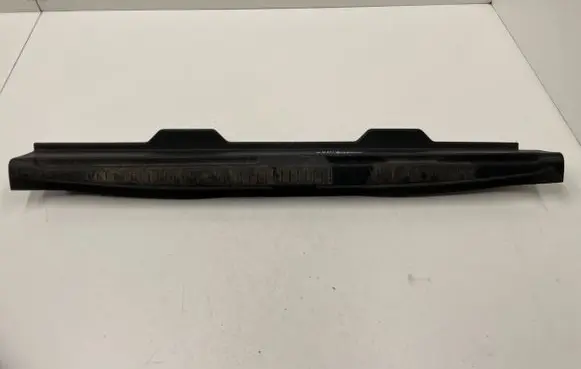 Trunk/boot sill cover protection