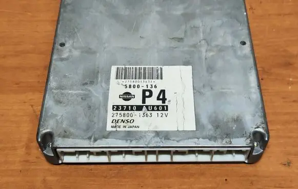 Nissan Primera Engine control unit/module 23710AU601 5800136 2758001363