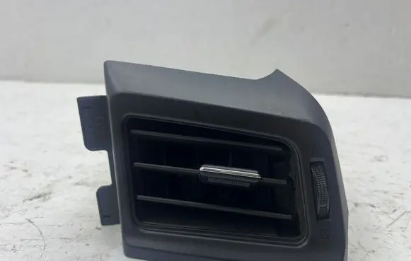 Toyota RAV 4 (XA40) Dashboard side air vent grill/cover trim 5567042180