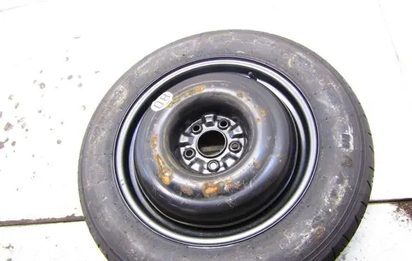 Nissan X-Trail T32 R15 spare wheel 