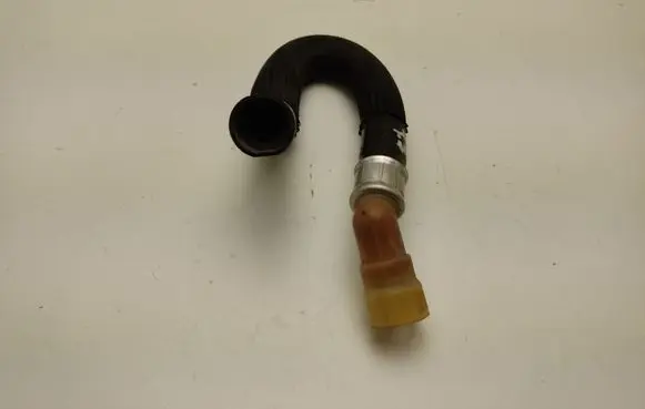 Ford Mustang VI Engine coolant pipe/hose FR3318K579CC