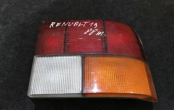 Renault 19 Rear/tail lights