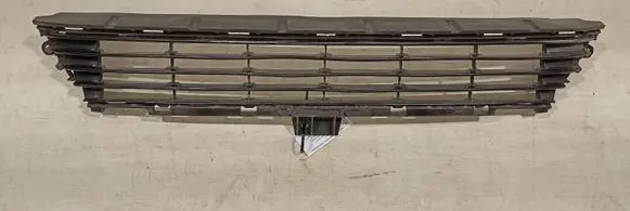 Toyota Auris E180 Front bumper lower grill 5311202680