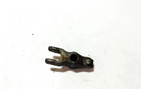 Opel Vectra C Fuel Injector clamp holder
