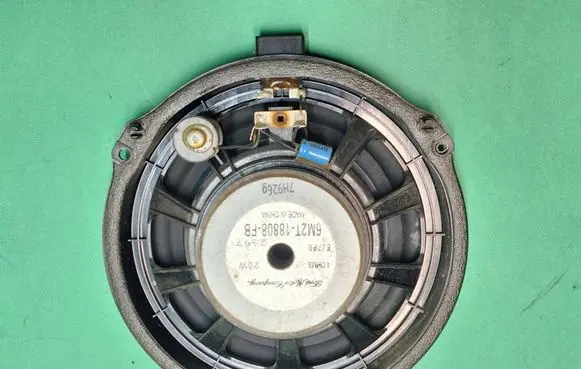 Ford Mondeo MK IV Front door speaker 6m2t18808fb 4357
