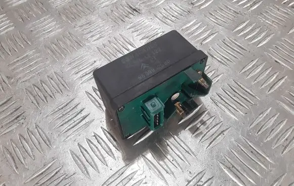 Peugeot 607 Glow plug pre-heat relay 9639912580